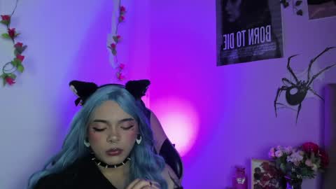 Snapshot of demony_deadboy chatting on June 2026 06:52:02 AM Maki online show from June 2026 06:52:02 AM
