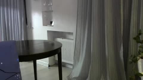 den1081 online show from December 2025 05:20:02 PM