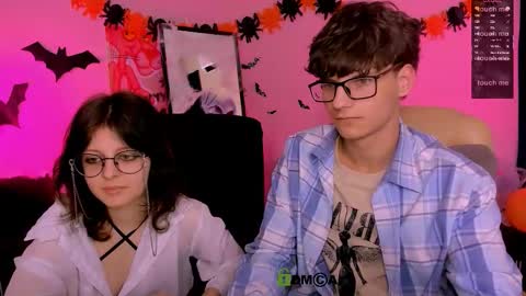 Snapshot of den_rich chatting on October 2025 04:41:02 PM Den online show from October 2025 04:41:02 PM