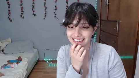 Snapshot of deni_bloom chatting on January 2025 07:31:02 AM Denisse    schedule Monday to Friday 1300-1900 mexican time Saturday-maybe it could be a surprise IDEPENDENT MODEL online show from January 2025 07:31:02 AM