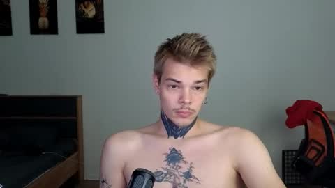 Denis online show from October 2025 04:48:01 PM