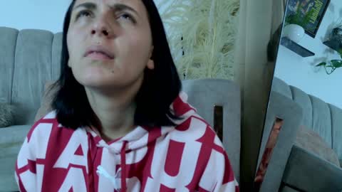 Hey guys see more about us heere   online show from February 2025 12:51:01 AM