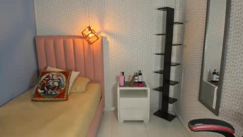 D E N I S  online show from November 2025 02:56:01 AM