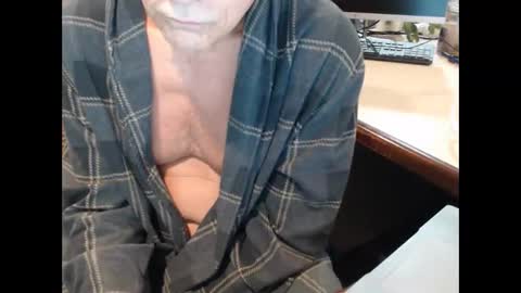 Den  Jet online show from December 2025 10:21:02 AM