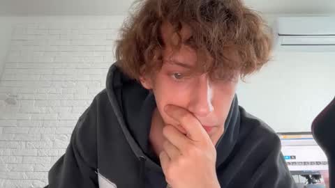 Snapshot of denobluora chatting on September 2025 01:23:02 PM Jasper   online show from September 2025 01:23:02 PM