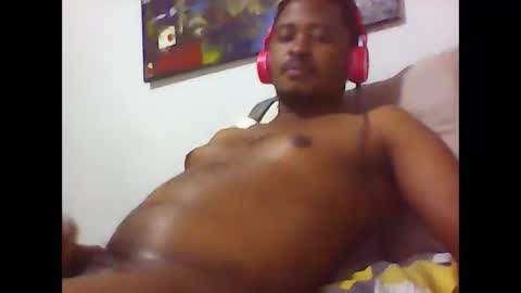 Snapshot of dentzo chatting on May 2026 07:33:01 PM mastER blACK online show from May 2026 07:33:01 PM