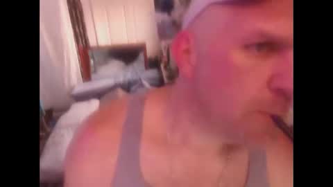 Snapshot of denveversbb chatting on December 2025 06:15:01 PM denveversbb online show from December 2025 06:15:01 PM