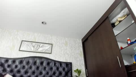 denzelrios online show from April 2026 03:40:02 AM