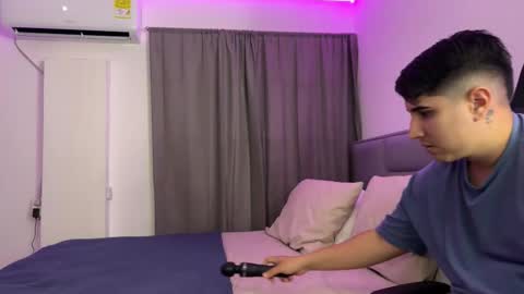 Dereck online show from September 2025 12:36:02 AM