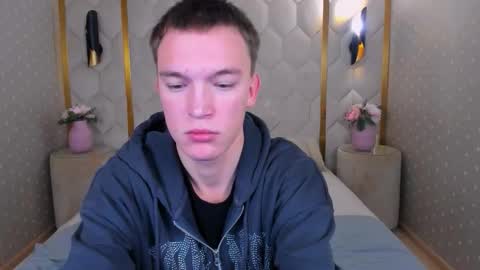 Derek online show from November 2025 01:04:02 PM