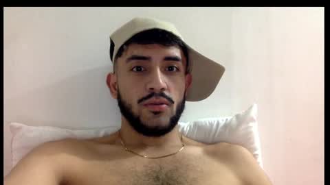 Snapshot of derek_smiith chatting on January 2025 06:38:02 AM Derek smiith online show from January 2025 06:38:02 AM