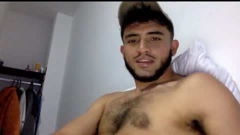 Snapshot of derek_smiith chatting on November 2025 04:20:02 PM Derek smiith online show from November 2025 04:20:02 PM