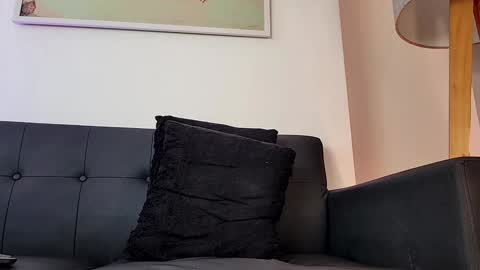 Derek independent model  online show from December 2024 03:39:01 PM