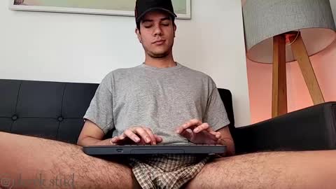 Derek independent model  online show from March 2025 04:39:02 PM