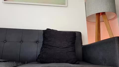 Derek independent model  online show from March 2025 05:28:02 PM