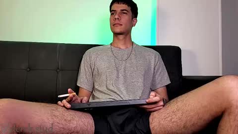 Derek independent model  online show from December 2025 04:06:01 AM