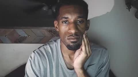 Snapshot of derekthetruth2 chatting on February 2026 01:43:02 AM derekthetruth2 online show from February 2026 01:43:02 AM