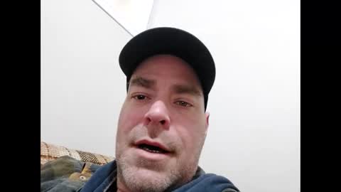 Snapshot of derf007 chatting on February 2025 12:19:01 PM derf007 online show from February 2025 12:19:01 PM