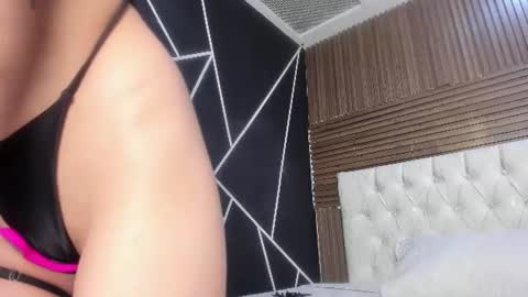 derrymeyers online show from July 2026 10:00:01 PM
