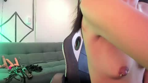 derrymeyers online show from July 2026 11:58:01 PM