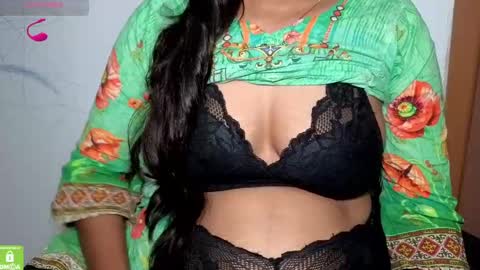 Snapshot of desicoupleshow chatting on September 2025 10:25:01 PM Eva and Adam online show from September 2025 10:25:01 PM