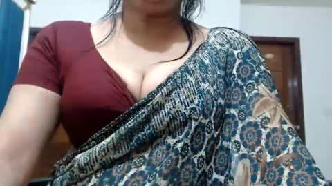 Snapshot of desimaisa130 chatting on May 2026 04:45:02 PM Maisa online show from May 2026 04:45:02 PM