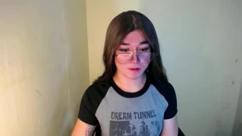 LORINE online show from January 2025 05:37:01 PM