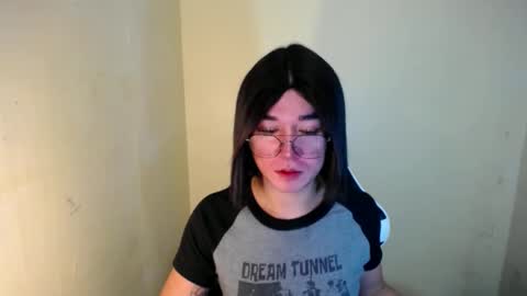 LORINE online show from January 2025 09:40:01 PM