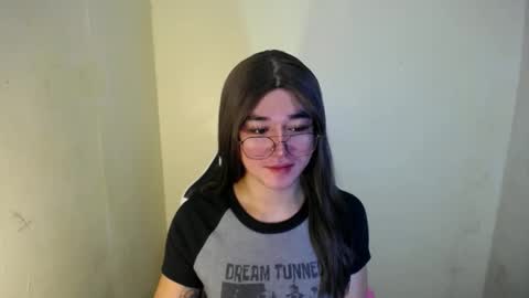 LORINE online show from February 2025 02:28:01 AM