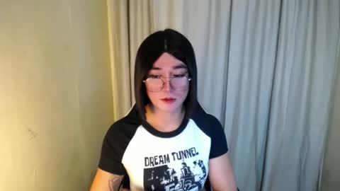 LORINE online show from February 2025 02:48:02 AM