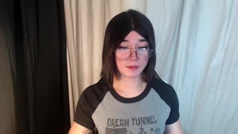 LORINE online show from March 2025 10:52:02 AM
