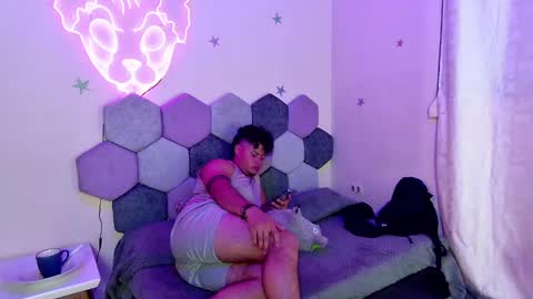 TORI AND MR. BEAR online show from January 2025 09:36:02 PM