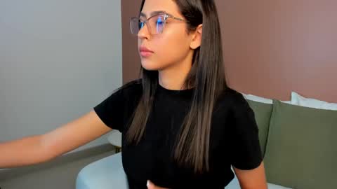 desire online show from September 2025 12:07:01 PM