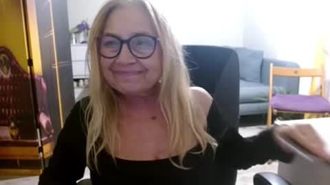 S O F I A online show from January 2026 03:28:02 PM