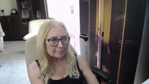 S O F I A online show from June 2026 01:48:01 PM
