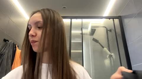 Snapshot of desirewingard chatting on April 2026 02:21:02 AM Ksenia online show from April 2026 02:21:02 AM