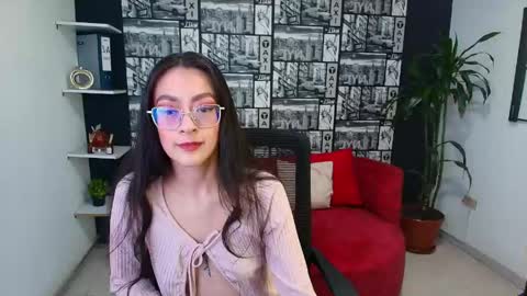Snapshot of desiring__angel chatting on May 2026 04:07:02 AM Desiring Angel online show from May 2026 04:07:02 AM
