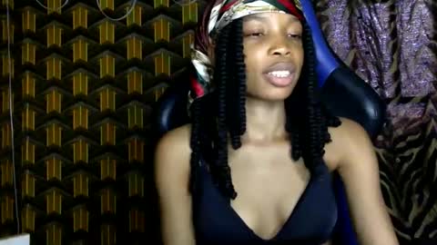 Snapshot of deslimbody90 chatting on April 2026 01:03:02 PM Deslimbody online show from April 2026 01:03:02 PM