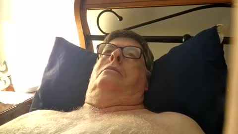 Desmon1958 online show from April 2026 01:20:02 PM