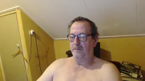 destelp online show from November 2025 11:30:01 PM