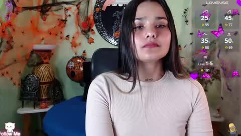 Snapshot of destinyhills_ chatting on October 2025 11:58:01 AM Destiny online show from October 2025 11:58:01 AM