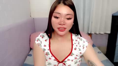 Snapshot of destinyroxie chatting on January 2025 12:22:02 PM ROXIE  online show from January 2025 12:22:02 PM