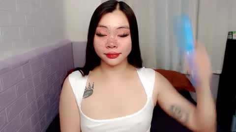 Snapshot of destinyroxie chatting on February 2025 02:44:02 AM ROXIE  online show from February 2025 02:44:02 AM