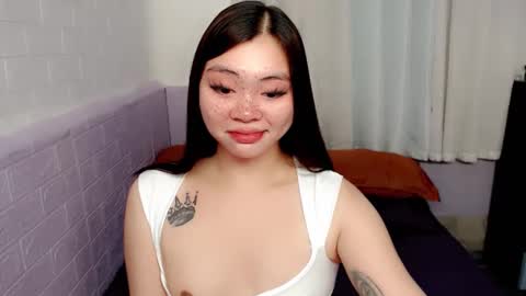 Snapshot of destinyroxie chatting on February 2025 05:49:02 AM ROXIE  online show from February 2025 05:49:02 AM