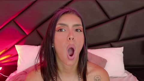 DEUX online show from April 2026 04:17:02 AM