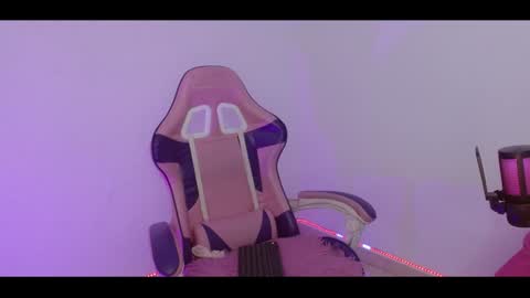 Snapshot of devilchlloe chatting on December 2024 10:55:02 PM devilchlloe online show from December 2024 10:55:02 PM