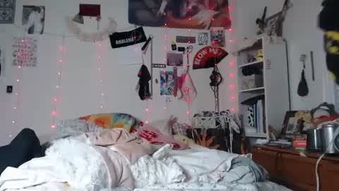 poutyangel online show from December 2024 01:13:01 AM