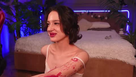 Snapshot of devilinee chatting on November 2025 06:19:02 AM devilinee online show from November 2025 06:19:02 AM