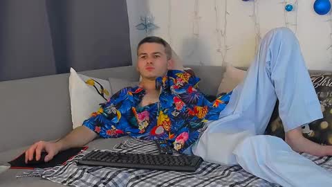 devin_ho online show from December 2024 07:45:02 AM