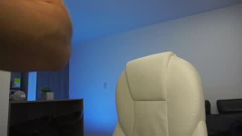 Snapshot of devin_hunter chatting on December 2024 03:41:01 AM Devin Hunter online show from December 2024 03:41:01 AM